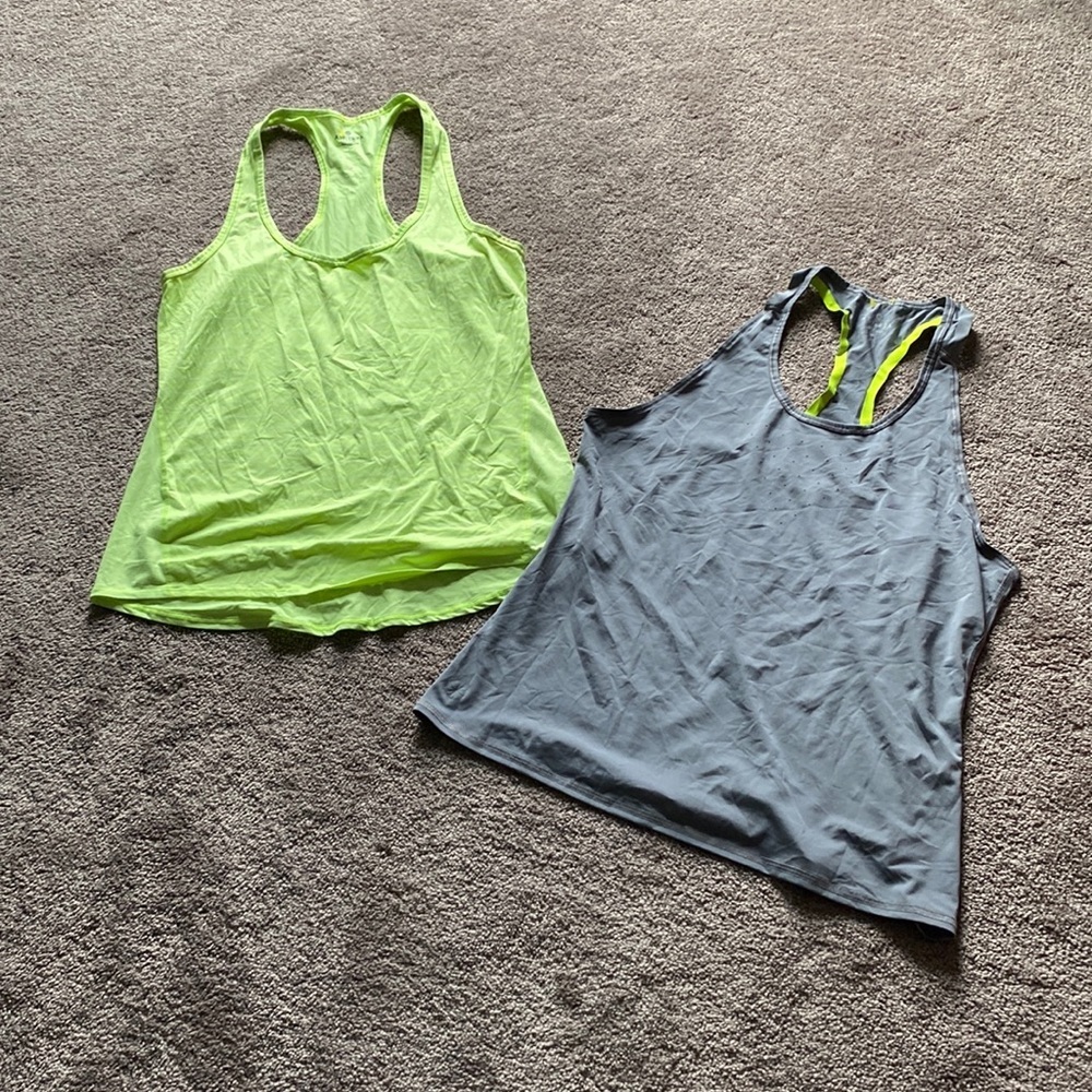 Athleta Racerback Tank Top Bundle Athletic Workout Gym Activewear SIZE M